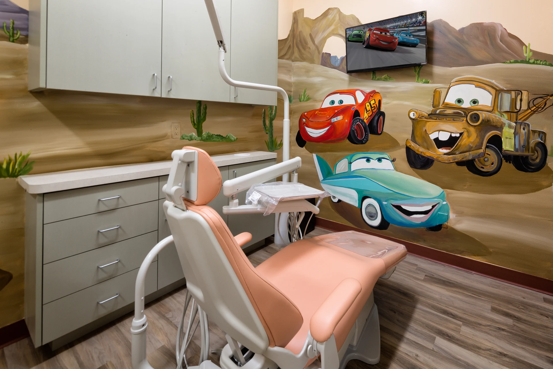 Super Kids Dental East Los Angeles office interior, photo 2