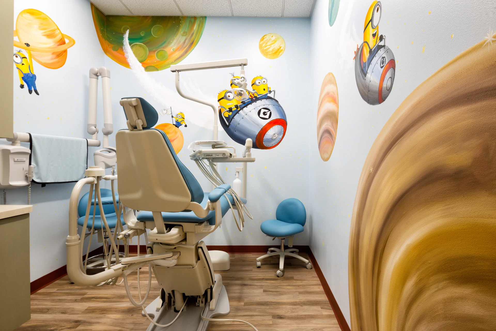 Super Kids Dental East Los Angeles office interior, photo 7