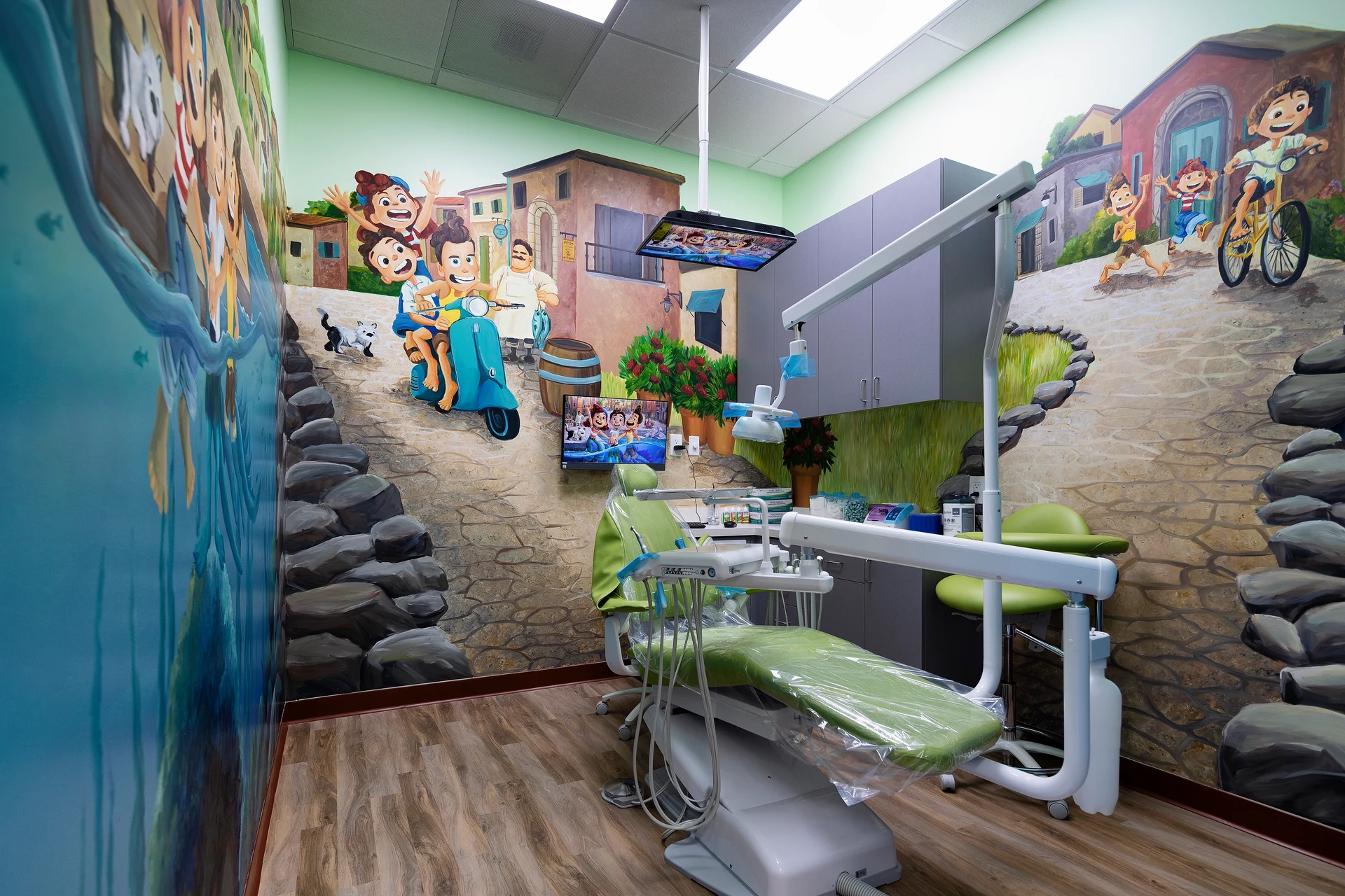 Super Kids Dental themed office space 2