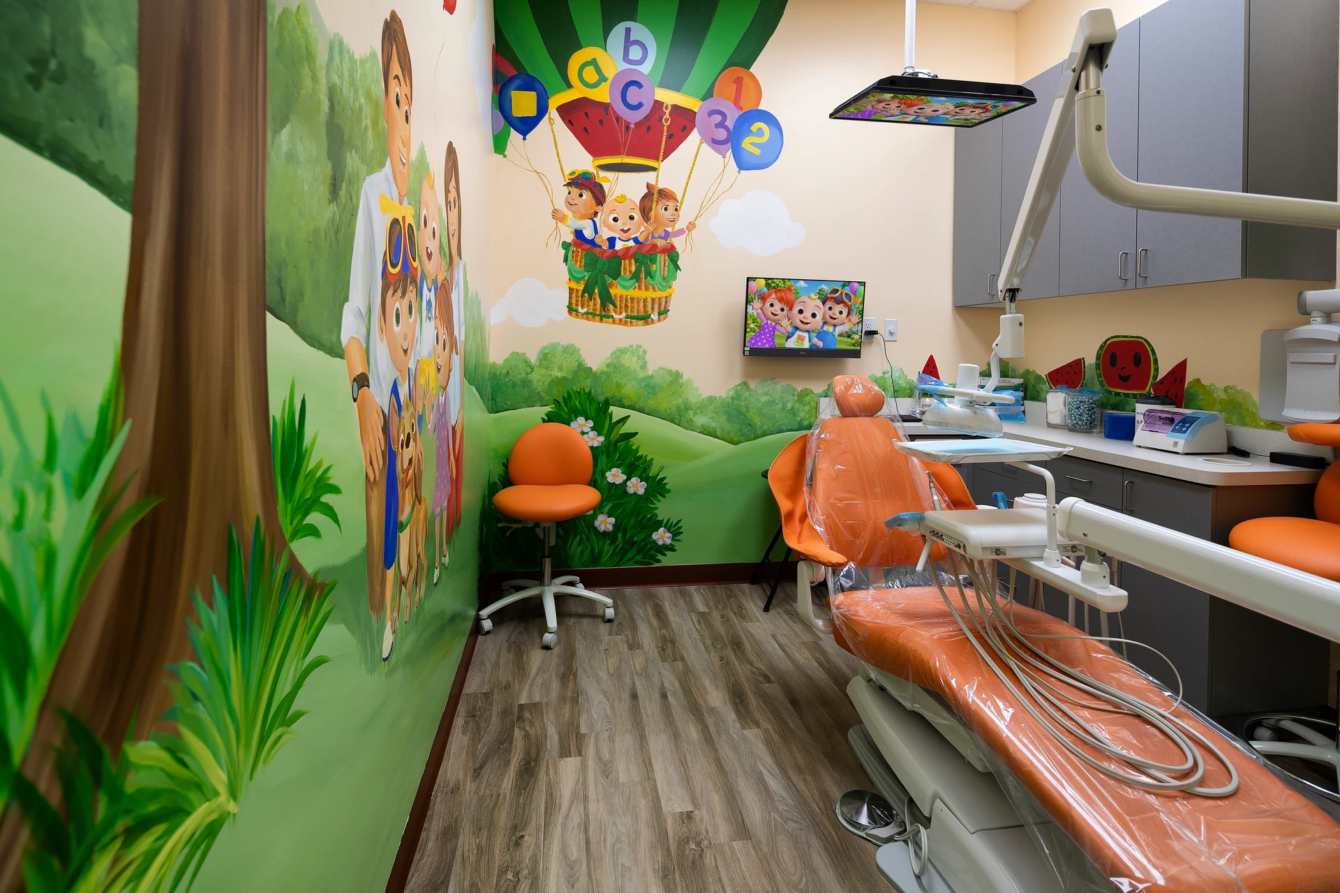 Super Kids Dental Montclair office interior, photo 3
