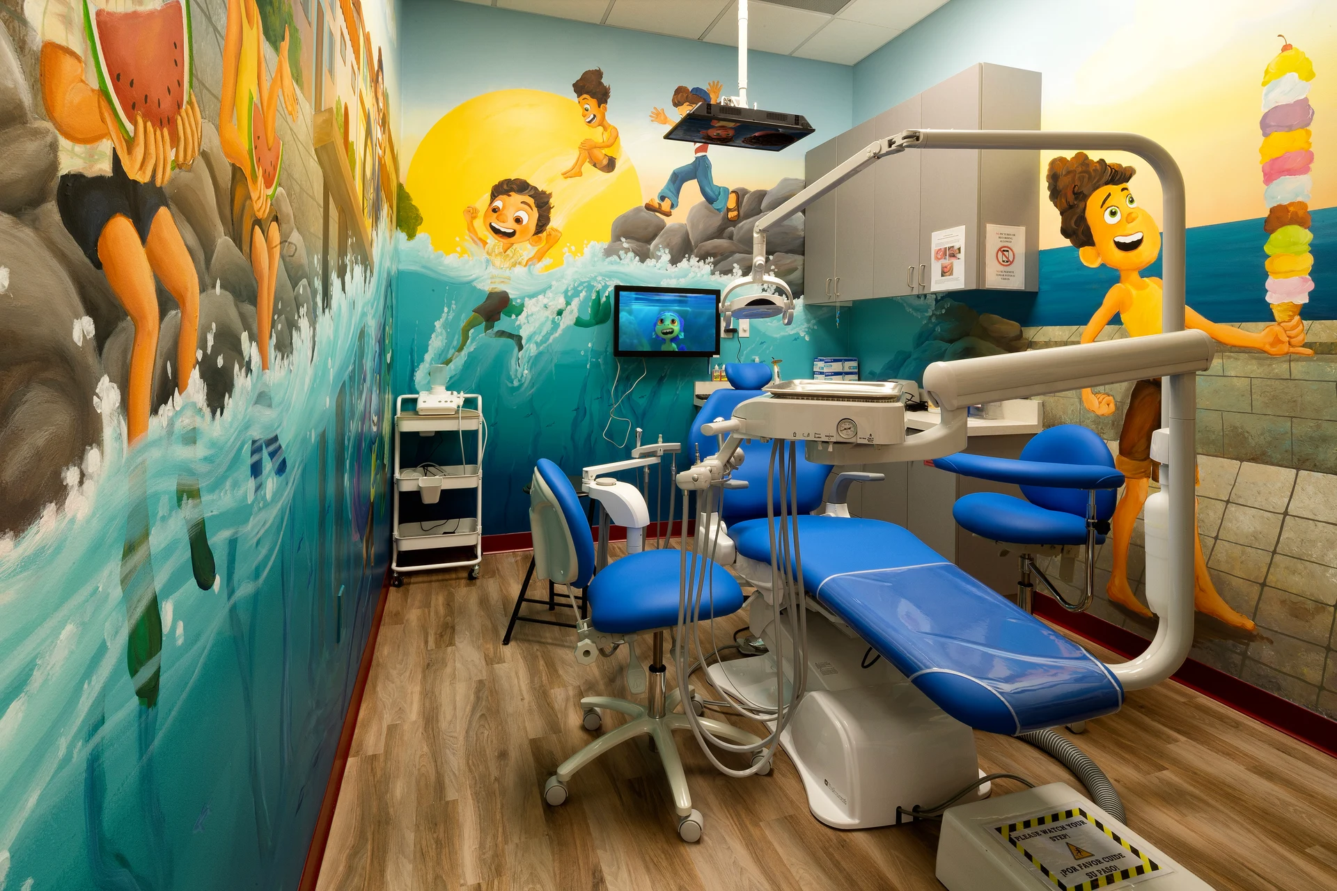 Super Kids Dental Oxnard office interior, photo 3