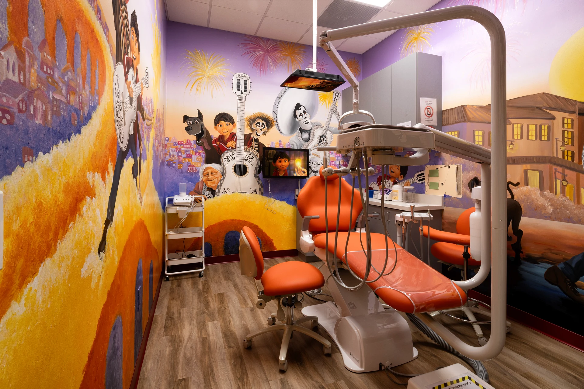 Super Kids Dental Oxnard office interior, photo 5