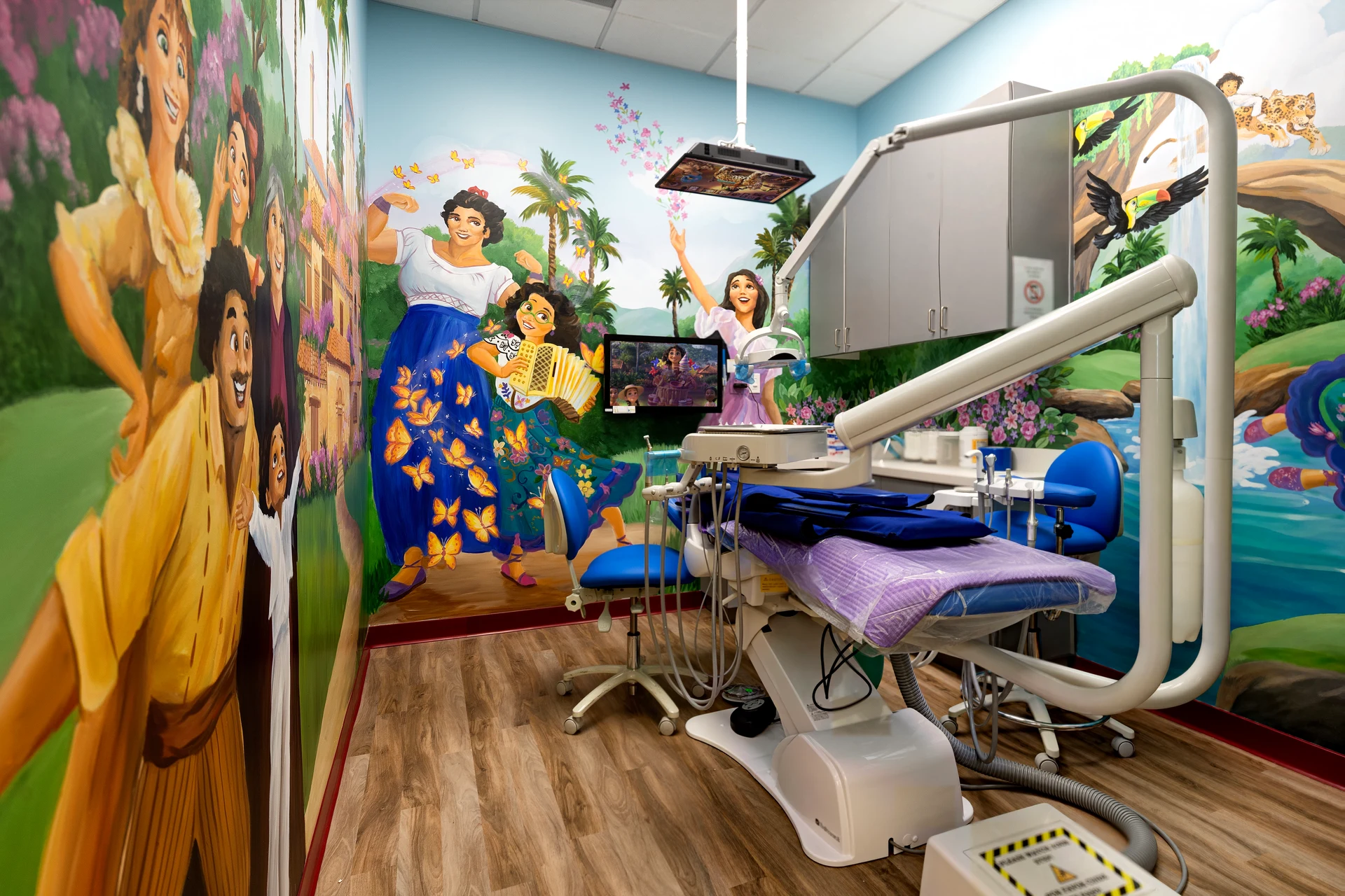 Super Kids Dental Riverside office interior, photo 2