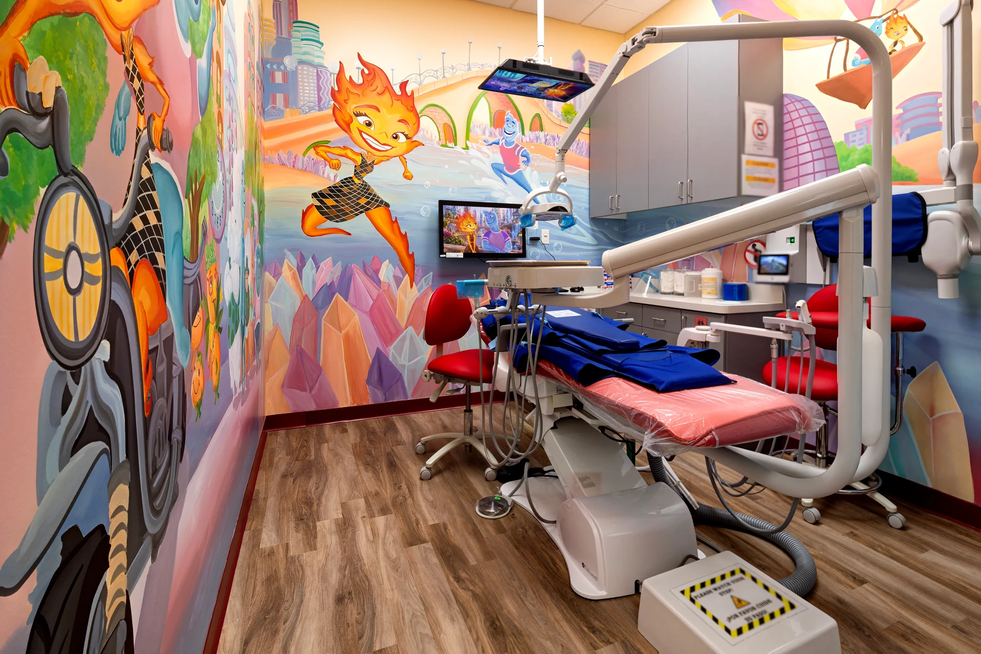 Super Kids Dental themed office space 3