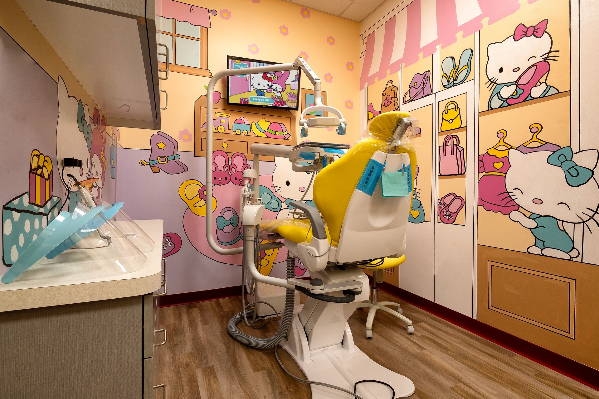 Super Kids Dental Victorville office interior, photo 7